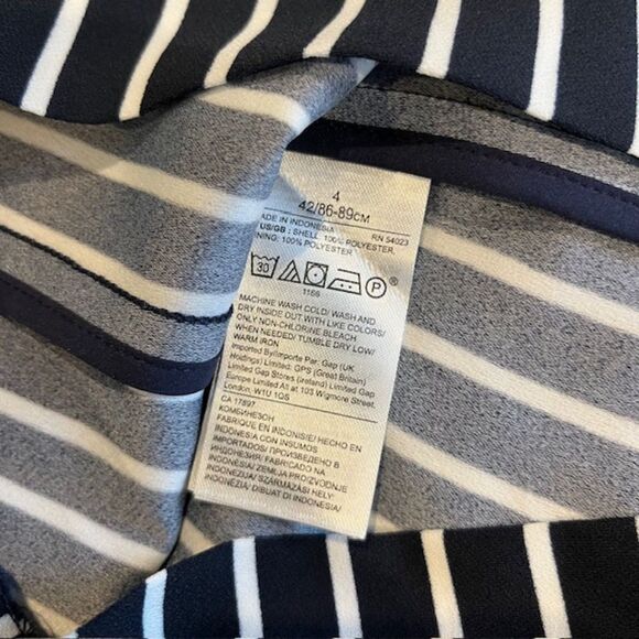 NWT Banana Republic Wide Leg Romper v-neck Sleeveless Navy White Stripe Size 4 - Picture 11 of 16